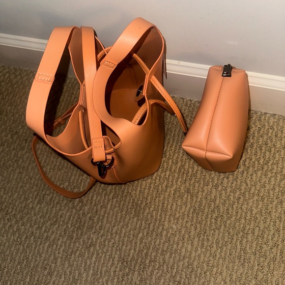 Crossbody handbag - Picture 9 of 11